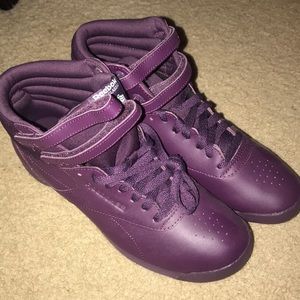 High top Reebok’s size 7 women’s brand new